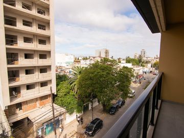 VENTA DEPTO 2 AMB CASEROS BALCON ESTRENAR FINANCIA