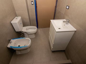 VENTA DEPTO 2 AMB CASEROS BALCON ESTRENAR FINANCIA
