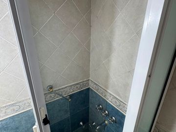 VENTA CASA DE 6 AMBIENTES EN MARTINEZ