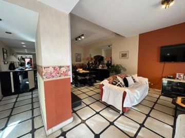 VENTA CASA DE 6 AMBIENTES EN MARTINEZ