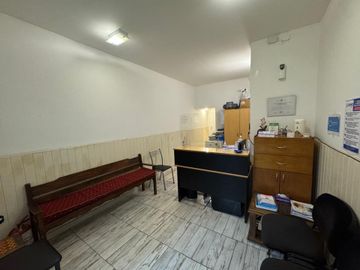 VENTA CASA DE 6 AMBIENTES EN MARTINEZ