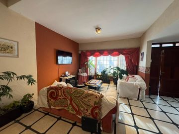 VENTA CASA DE 6 AMBIENTES EN MARTINEZ