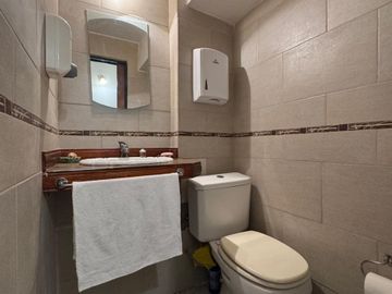 VENTA CASA DE 6 AMBIENTES EN MARTINEZ