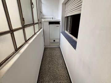 VENTA DEPTO 4AMB C/BALCON + PARILLA ZONA FLORES