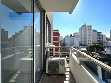 MONOAMBIENTE EN VENTA EN FLORES APTO CREDITO