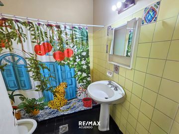 VENTA PH CASA MACROCENTRO 2 DORM Y PATIO CERRAD0