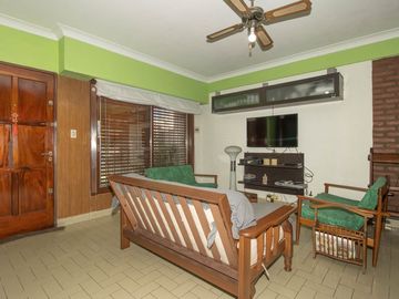 CASA EN VENTA VILLA MARTELLI CON COCHERA