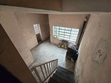 CASA GRAN POTENCIAL PARA RECICLAR-PLENO ABASTO