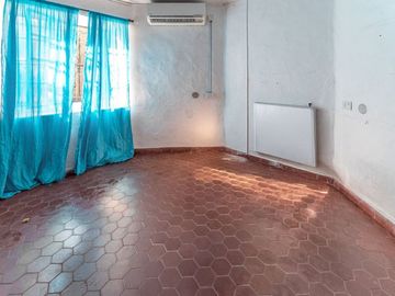 VENTA CASA, QUINTA PILETA. PARQUE DE 1362 M2 APTA