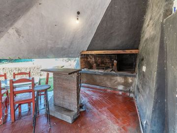 VENTA CASA, QUINTA PILETA. PARQUE DE 1362 M2 APTA