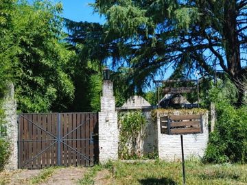 VENTA CASA, QUINTA PILETA. PARQUE DE 1362 M2 APTA