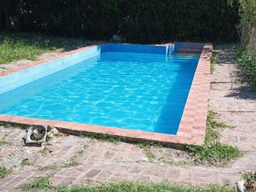 VENTA CASA, QUINTA PILETA. PARQUE DE 1362 M2 APTA