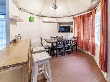 VENTA CASA, QUINTA PILETA. PARQUE DE 1362 M2 APTA
