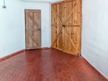 VENTA CASA, QUINTA PILETA. PARQUE DE 1362 M2 APTA
