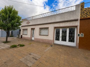 VENTA LOTE DE 433 MTROS CASA 4 AMBIENTES LAFERRERE