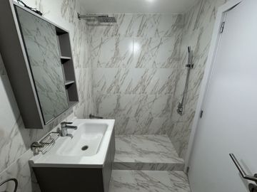 DEPARTAMENTO EN VENTA DEVOTO 4 AMBIENTES COCHERA