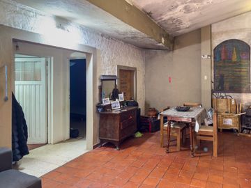 CASA QUINTA  -  LOTE DE 928 M² CON PILETA
