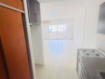 Monoambiente ALQUILER en VILLA URQUIZA! Luminoso