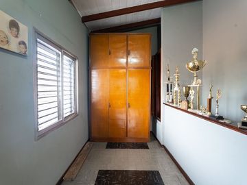 PH EN VENTA EN VILLA ADELINA CON PATIO Y PARRILLA