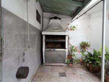PH EN VENTA EN VILLA ADELINA CON PATIO Y PARRILLA