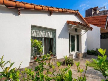 PH EN VENTA EN VILLA ADELINA CON PATIO Y PARRILLA