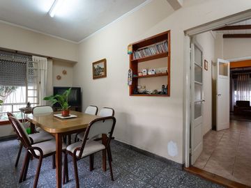 PH EN VENTA EN VILLA ADELINA CON PATIO Y PARRILLA