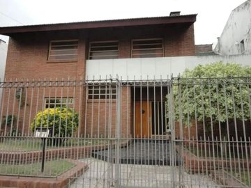 VENTA CASA 6 AMBIENTES VILLA SARMIENTO ACEPTA PERM