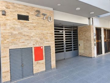 VENTA DEPTO 2 AMB DE 60 M2 CON  BALCÓN CORRIDO