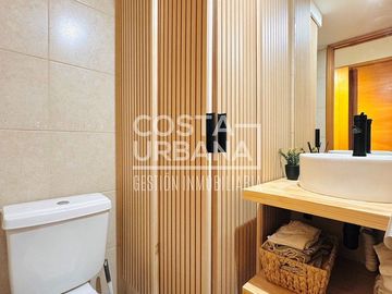 Costa Urbana| vende amplio y moderno departamento