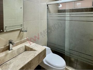 Propiedad en VENTA - Avenida Benito Juárez, Zona Industrial, 78395 San Luis Potosí, SLP, México