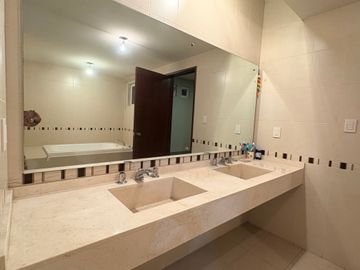 GRAN PROPIEDAD A EXCELENTE PRECIO