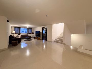GRAN PROPIEDAD A EXCELENTE PRECIO