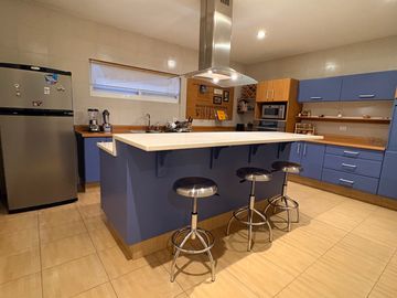 GRAN PROPIEDAD A EXCELENTE PRECIO