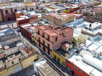EDIFICIO EN VENTA CON USO COMERCIAL EN CENTRO HISTÓRICO