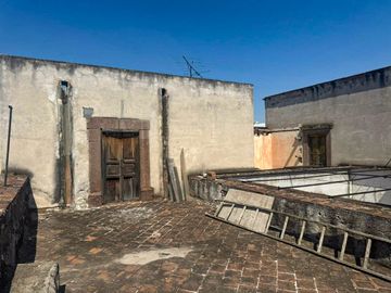EDIFICIO EN VENTA CON USO COMERCIAL EN CENTRO HISTÓRICO