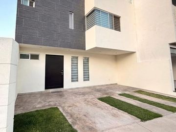 CASA EN VENTA SECCION TERRAZAS, NUEVA VIA ALTERNA