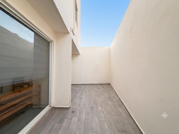 CASA EN VENTA SECCION TERRAZAS, NUEVA VIA ALTERNA