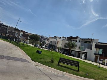 CASA EN VENTA SECCION TERRAZAS, NUEVA VIA ALTERNA