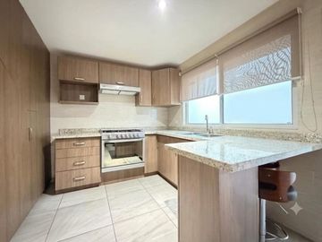 CASA EN VENTA SECCION TERRAZAS, NUEVA VIA ALTERNA