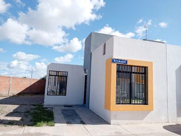 CASA EN VENTA DE UNA PLANTA VILLA DE POZOS