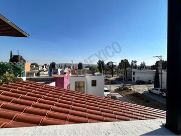 Casa en Venta en Privada Arboledas de Jacarandas, en San Luis Potosí, casa con roof garden