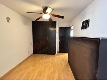Casa en Venta en Privada Arboledas de Jacarandas, en San Luis Potosí, casa con roof garden