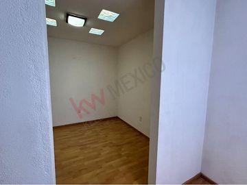 Casa en Venta en Privada Arboledas de Jacarandas, en San Luis Potosí, casa con roof garden