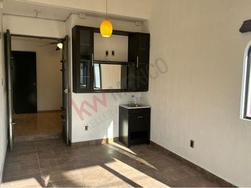 Casa en Venta en Privada Arboledas de Jacarandas, en San Luis Potosí, casa con roof garden