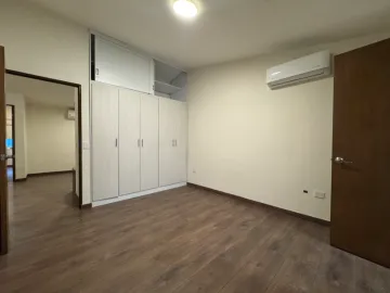 Casa en renta en Conjunto Habitacional Bugambilias, San Pedro Garza García, Nuevo León