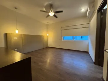 Casa en renta en Conjunto Habitacional Bugambilias, San Pedro Garza García, Nuevo León