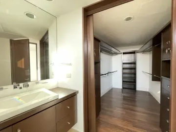 Oficina en venta en Del Valle, San Pedro Garza García, Nuevo León