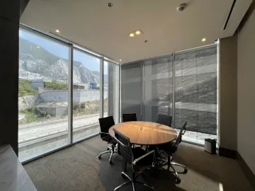 Oficina en venta y renta en Santa Maria, Monterrey, Nuevo León