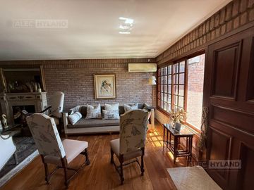 Casa con pileta en venta, cerca del Tren y Comercios, en La Lucila