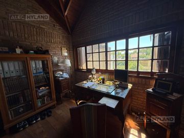 Casa con pileta en venta, cerca del Tren y Comercios, en La Lucila